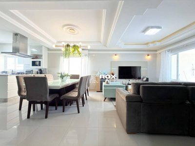 Casa, 4 quartos, 168 m² - Foto 1