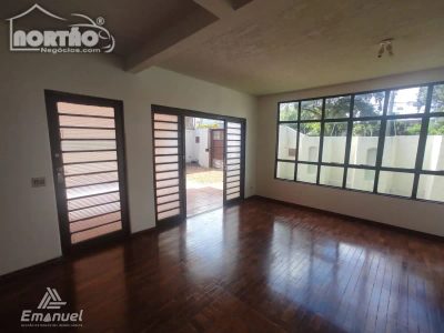 Casa, 5 quartos, 249 m² - Foto 2