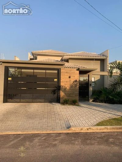 Casa, 4 quartos, 200 m² - Foto 1