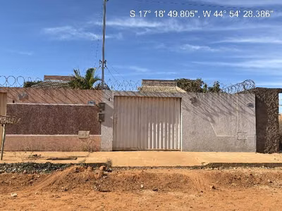 Casa, 2 quartos, 180 m² - Foto 1