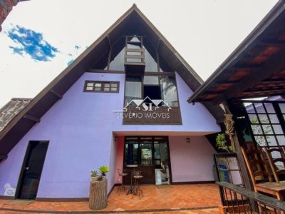 Casa, 4 quartos, 270 m² - Foto 1