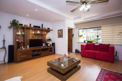 Casa, 3 quartos, 220 m² - Foto 1