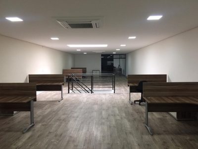 Prédio Inteiro, 588 m² - Foto 2