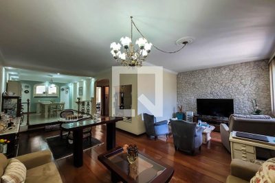 Casa, 3 quartos, 250 m² - Foto 1