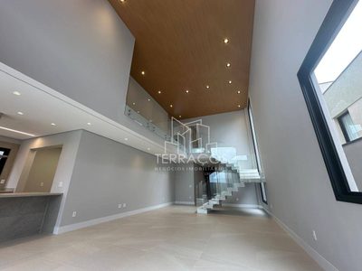 Sobrado, 3 quartos, 300 m² - Foto 1