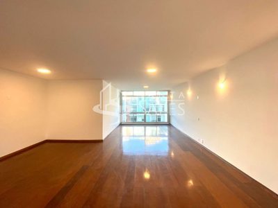 Apartamento, 3 quartos, 200 m² - Foto 1