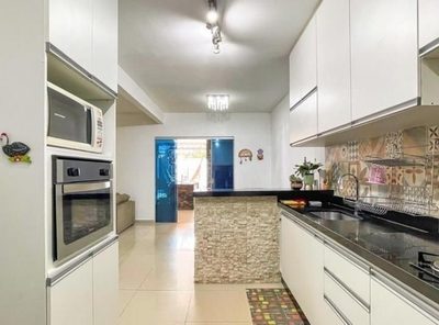Casa, 4 quartos, 200 m² - Foto 3