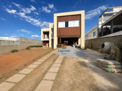 Casa, 4 quartos, 270 m² - Foto 1