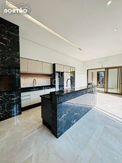 Casa, 4 quartos, 171 m² - Foto 4