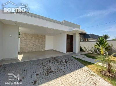 Casa, 2 quartos, 180 m² - Foto 1