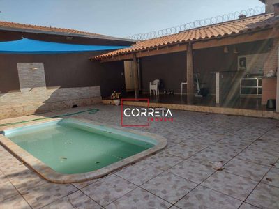 Casa, 3 quartos, 193 m² - Foto 1