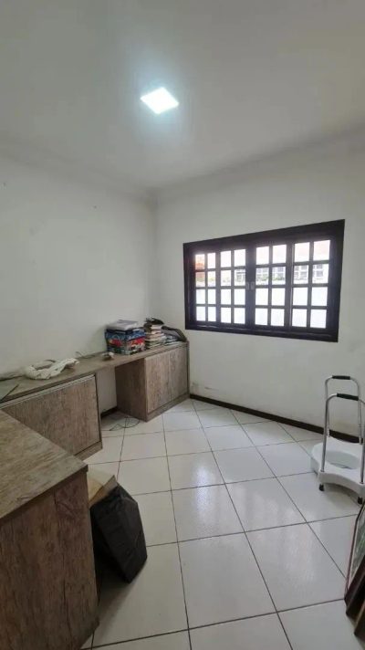 Casa, 4 quartos, 262 m² - Foto 3
