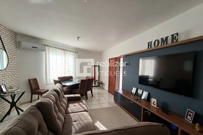 Casa, 3 quartos, 190 m² - Foto 1