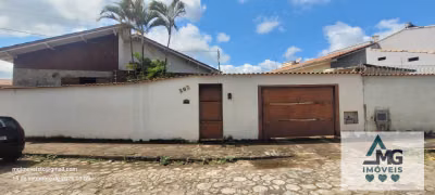 Casa, 3 quartos, 229 m² - Foto 1
