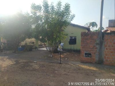 Casa, 2 quartos, 250 m² - Foto 1