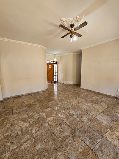 Casa, 3 quartos, 208 m² - Foto 4