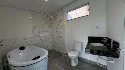 Casa, 4 quartos, 305 m² - Foto 1