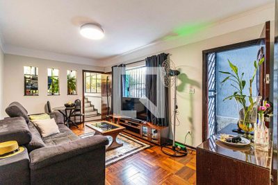 Casa, 3 quartos, 258 m² - Foto 2
