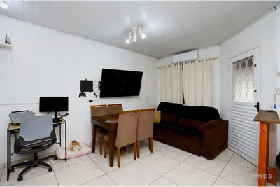 Casa, 2 quartos, 49 m² - Foto 1