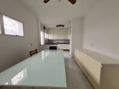 Casa, 3 quartos, 241 m² - Foto 5