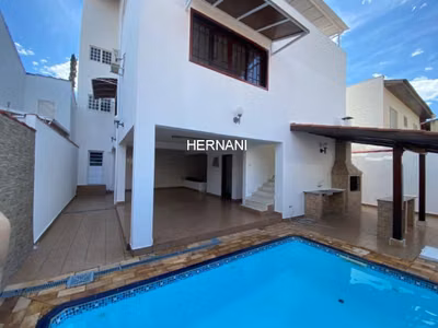 Casa, 3 quartos, 391 m² - Foto 1
