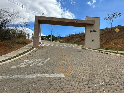 Terreno, 240 m² - Foto 1