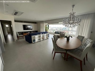 Apartamento, 3 quartos, 211 m² - Foto 1