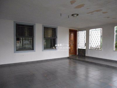 Casa, 3 quartos, 236 m² - Foto 1