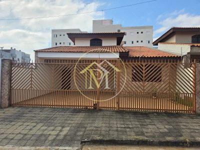 Casa, 3 quartos, 171 m² - Foto 1