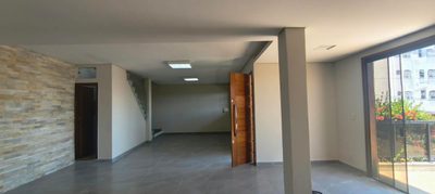 Casa, 3 quartos, 260 m² - Foto 1