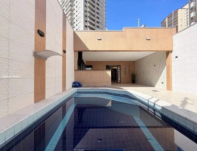 Casa, 4 quartos, 174 m² - Foto 1