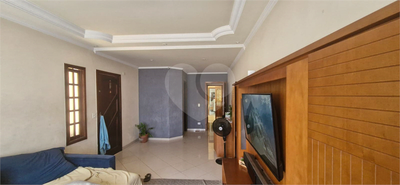 Casa, 3 quartos, 200 m² - Foto 2