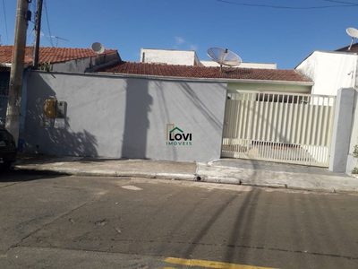 Casa, 4 quartos, 186 m² - Foto 1