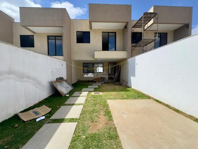 Casa, 4 quartos, 175 m² - Foto 1