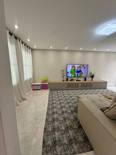 Casa, 3 quartos, 210 m² - Foto 1