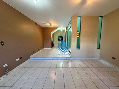 Sobrado, 4 quartos, 237 m² - Foto 2