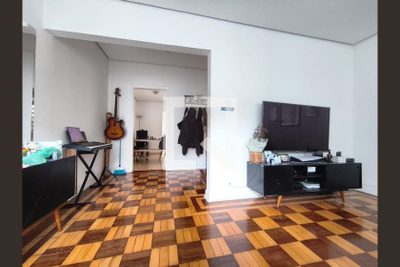 Casa, 3 quartos, 223 m² - Foto 1