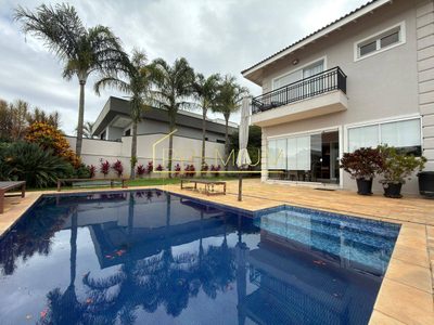 Casa, 4 quartos, 279 m² - Foto 1