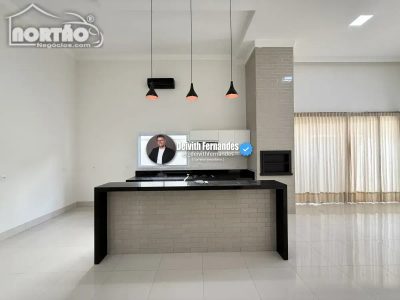 Casa, 1 quarto, 220 m² - Foto 2
