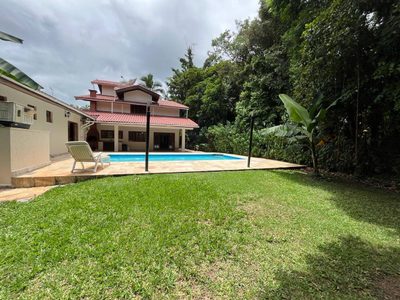 Casa, 5 quartos, 243 m² - Foto 1