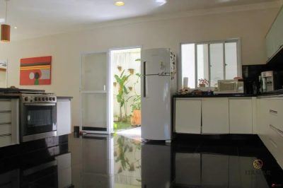 Casa, 5 quartos, 360 m² - Foto 1