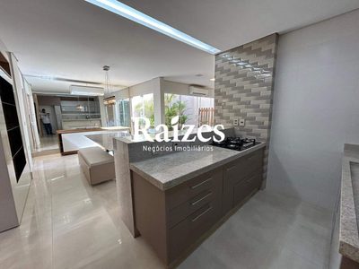 Casa, 3 quartos, 220 m² - Foto 1