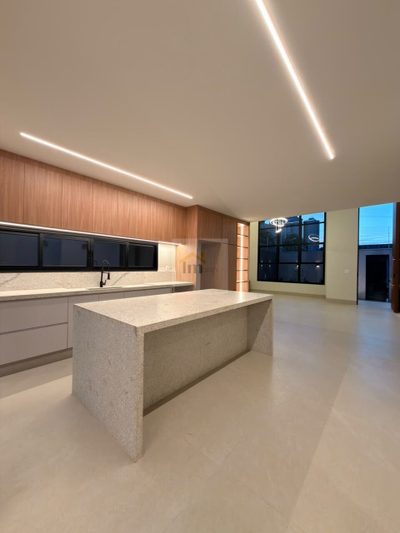 Casa, 4 quartos, 227 m² - Foto 3