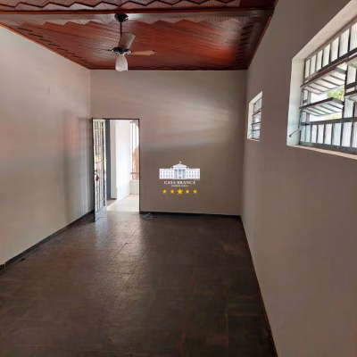 Casa, 3 quartos, 220 m² - Foto 1