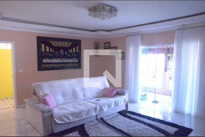 Casa, 3 quartos, 290 m² - Foto 4