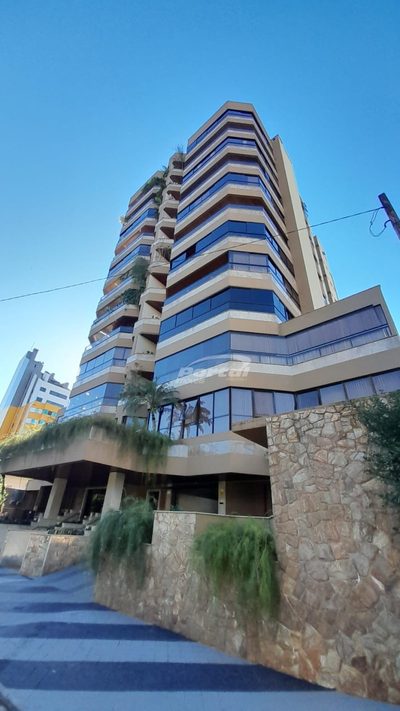 Apartamento, 4 quartos, 236 m² - Foto 1