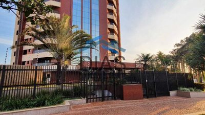 Apartamento, 3 quartos, 250 m² - Foto 1