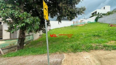 Loteamento e Condomínio, 417 m² - Foto 1