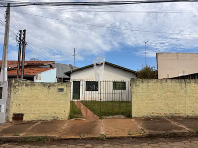 Casa, 2 quartos, 250 m² - Foto 1