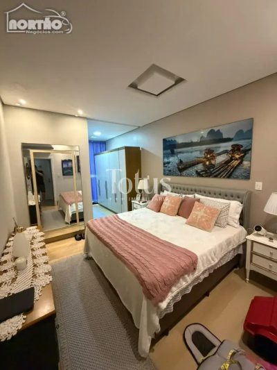 Casa, 2 quartos, 208 m² - Foto 4